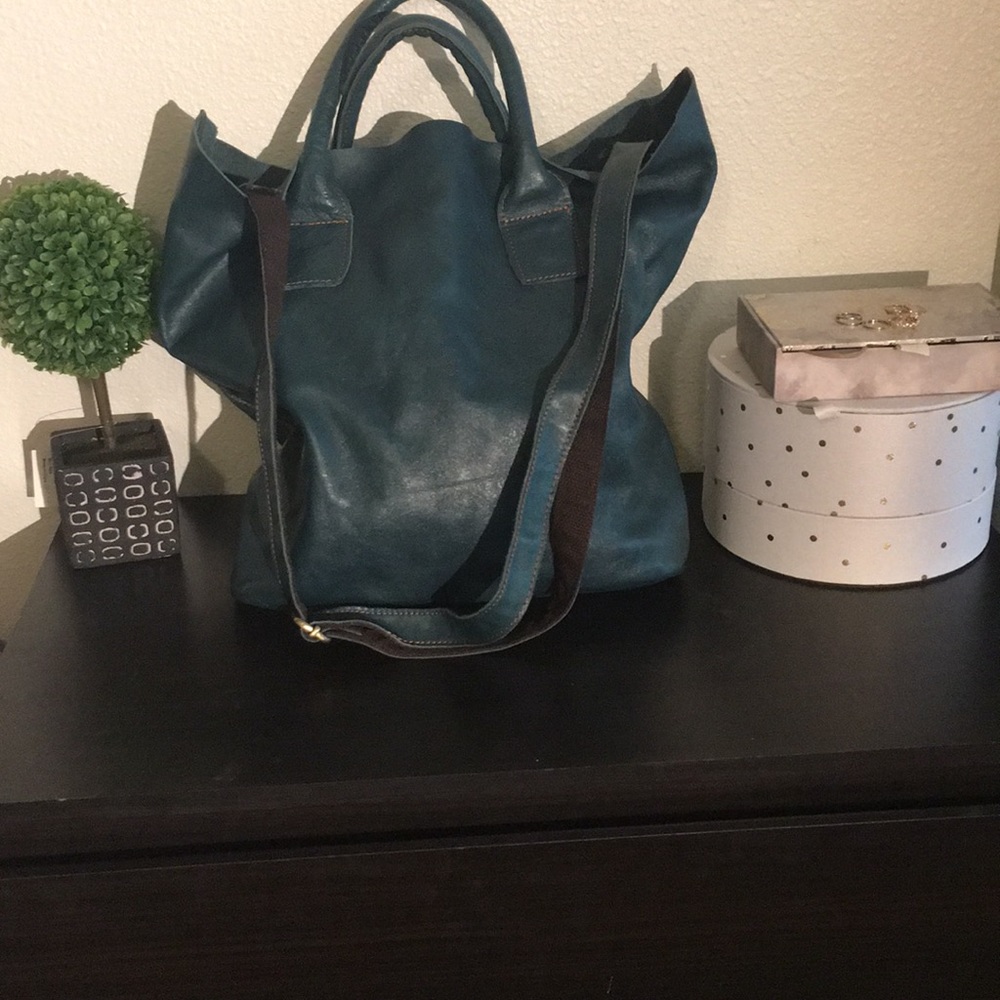 Shoulder bag